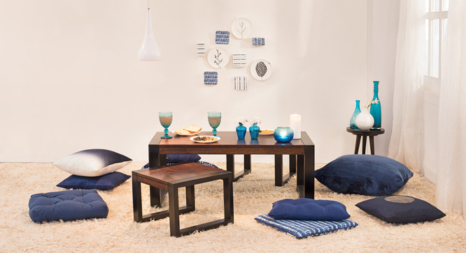 Quantico Coffee Table With Nested Stools